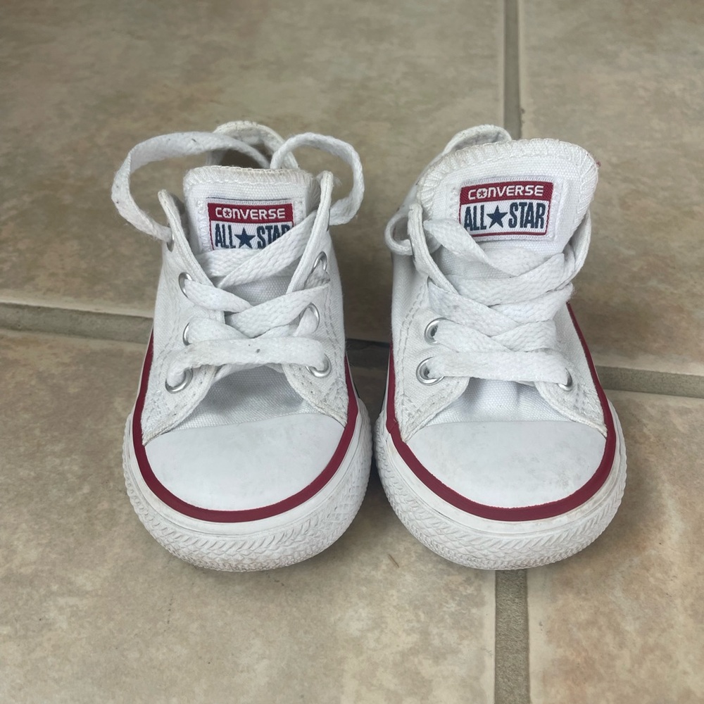 Converse Kids White and Red Low-Top Sneakers